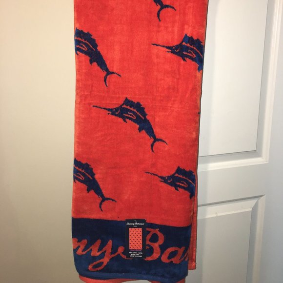 Tommy Bahama Marlin Fish Cotton Velour Beach Towel - Picture 1 of 7